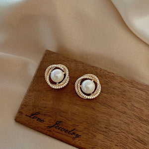 New Cute Elegant Simulated Pearl Geometric Stud Earrings For Women Shiny Crystal Jewelry Fashion Oorbellen