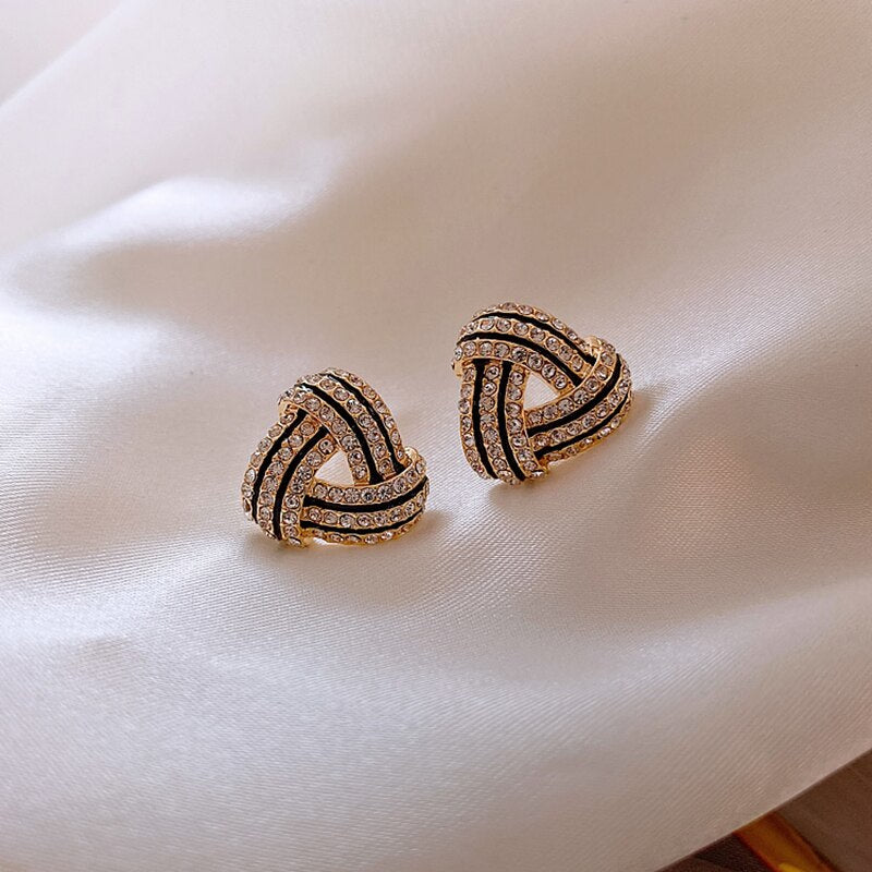 2020 new classic geometric triangle shape Earrings Fashion Korean women's jewelry Sexy women's temperament party Earrings