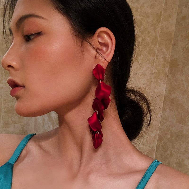 XIYANIKE 2019 New Arrival Vintage Women Dangle Earrings Sexy Rose Petal Long Tassel Earrings Female Korean Jewelry Red Earrings