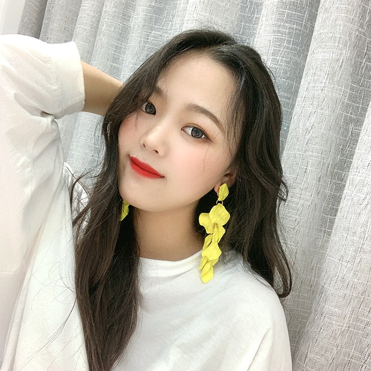 XIYANIKE 2019 New Arrival Vintage Women Dangle Earrings Sexy Rose Petal Long Tassel Earrings Female Korean Jewelry Red Earrings