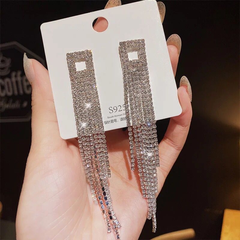 New Classic Crystal Earrings Ladies Exaggerated Long Earrings Tassels Rhinestone Earrings Fashion Ladies Korean Earrings Jewelry