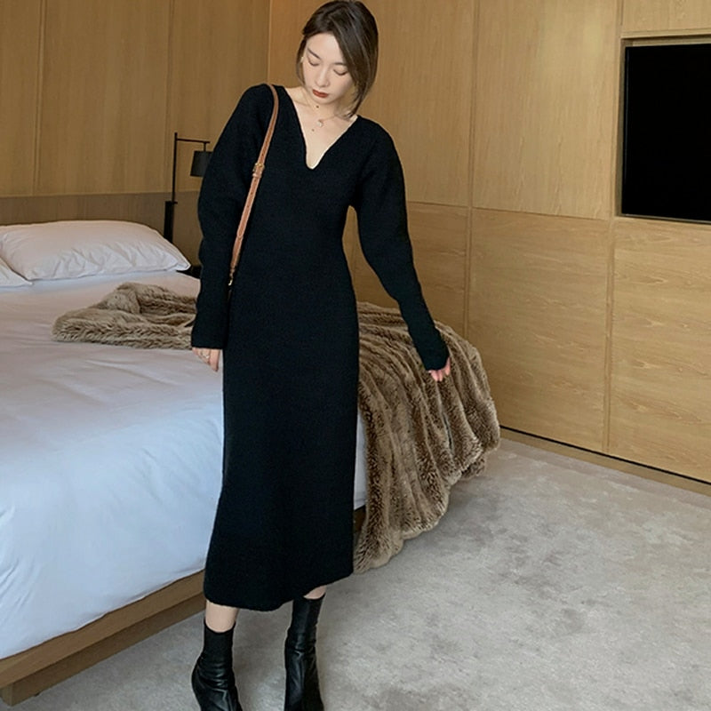 Elegant Long White Knitting Dress Women Winter V-Neck Long Sleeve Bodycon Dress Korean Office Lady High Waist Vintage Dress 2021