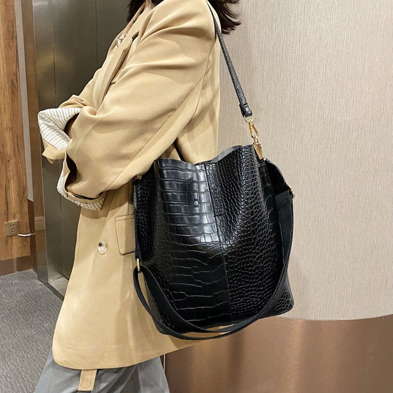 Vintage Crocodile Pattern Crossbody Bags For Women 2021 PU Leather Trend Designer Shoulder Handbags Large Capacity Bucket Bag