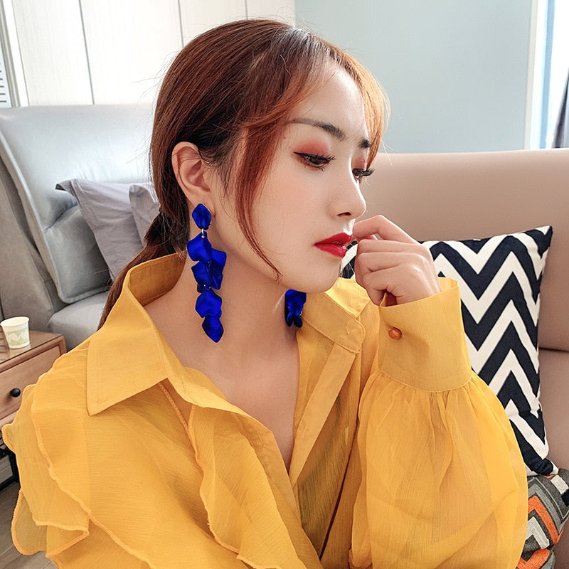 XIYANIKE 2019 New Arrival Vintage Women Dangle Earrings Sexy Rose Petal Long Tassel Earrings Female Korean Jewelry Red Earrings