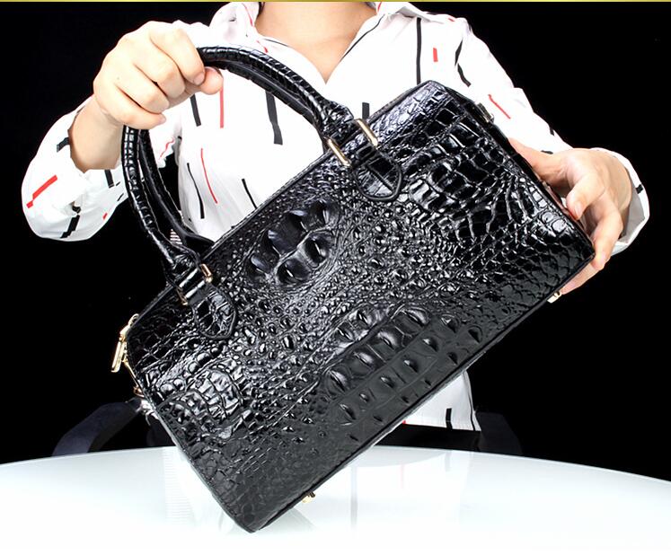 Luxury Designer Crocodile pattern leather female handbag leather shoulder bag fashion large capacity pillow bag female bag