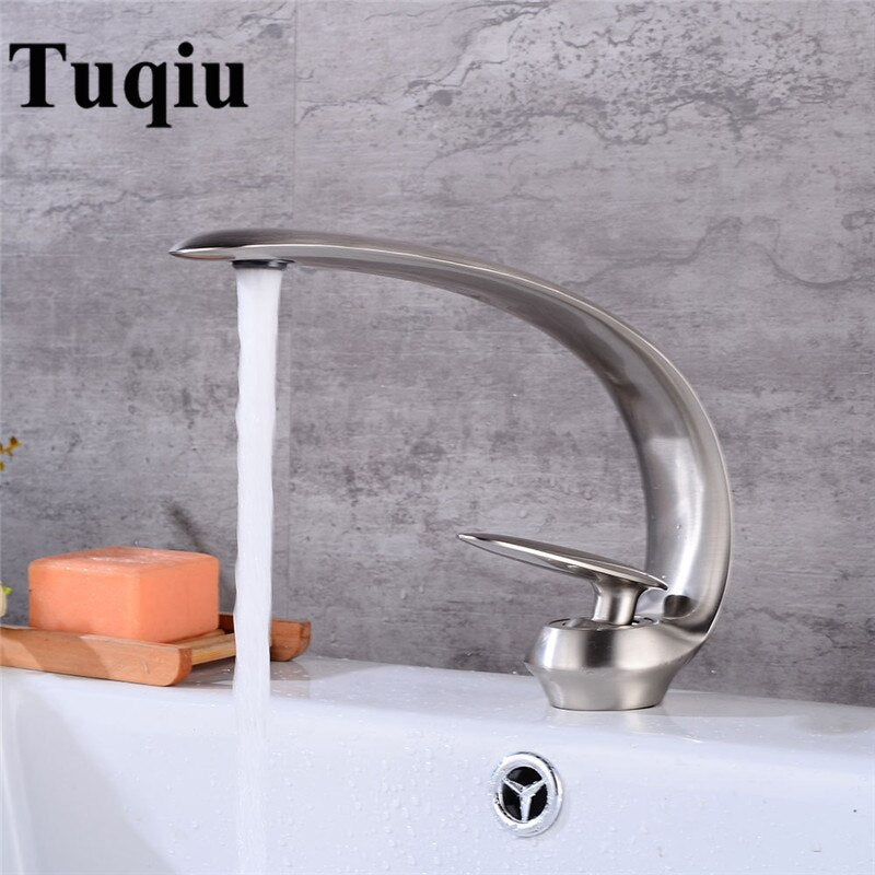 Rose Gold Basin Faucet Modern Bathroom Sink Mixer Tap Brass Wash basin Faucet Single Handle Single Hole Crane For Bathroom