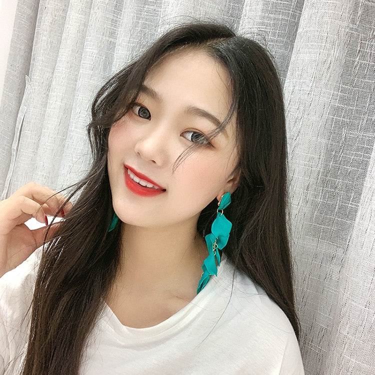 XIYANIKE 2019 New Arrival Vintage Women Dangle Earrings Sexy Rose Petal Long Tassel Earrings Female Korean Jewelry Red Earrings