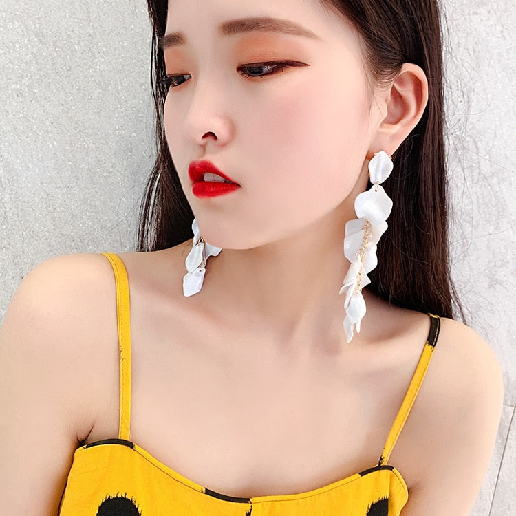 XIYANIKE 2019 New Arrival Vintage Women Dangle Earrings Sexy Rose Petal Long Tassel Earrings Female Korean Jewelry Red Earrings