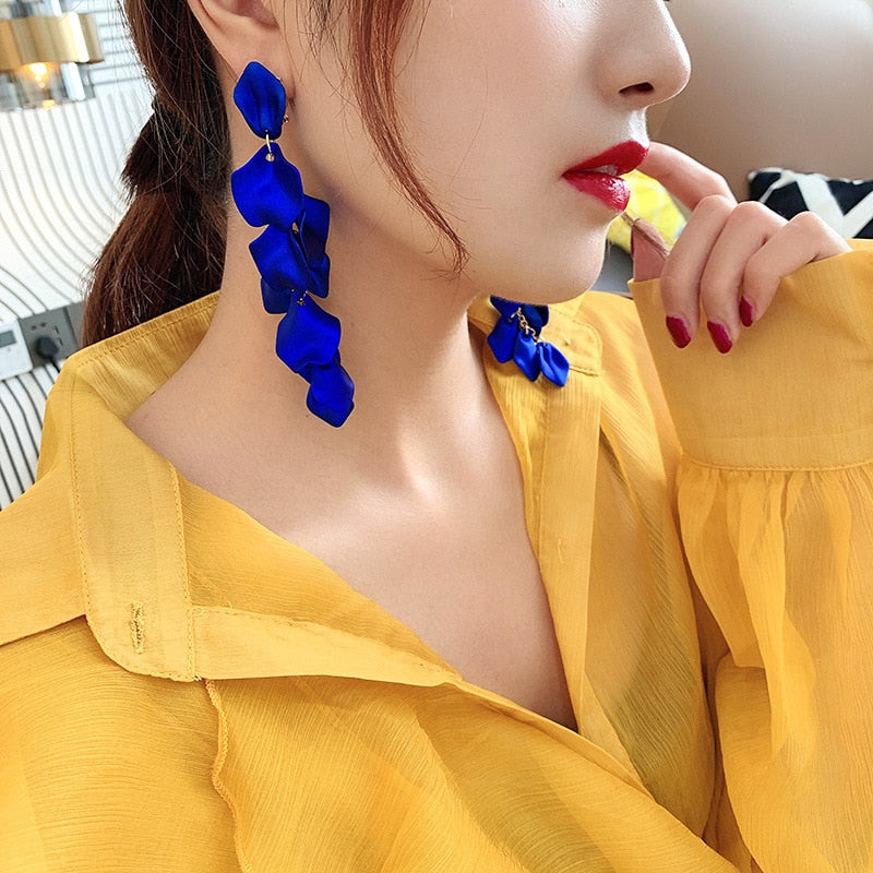 XIYANIKE 2019 New Arrival Vintage Women Dangle Earrings Sexy Rose Petal Long Tassel Earrings Female Korean Jewelry Red Earrings