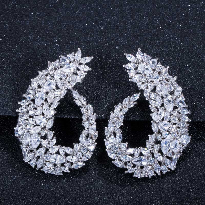 CWWZircons Sparking Cubic Zirconia Silver Color Women Big Flower Hoop Earrings for Brides Wedding Jewelry Accessories CZ416