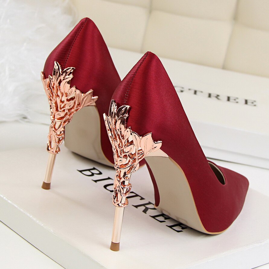 Elegant Metal Carved Heels Women Pumps 2019 High Quality Fashion Sexy Silk High Heels 13 Color 10cm Shoes Woman Wedding Shoes