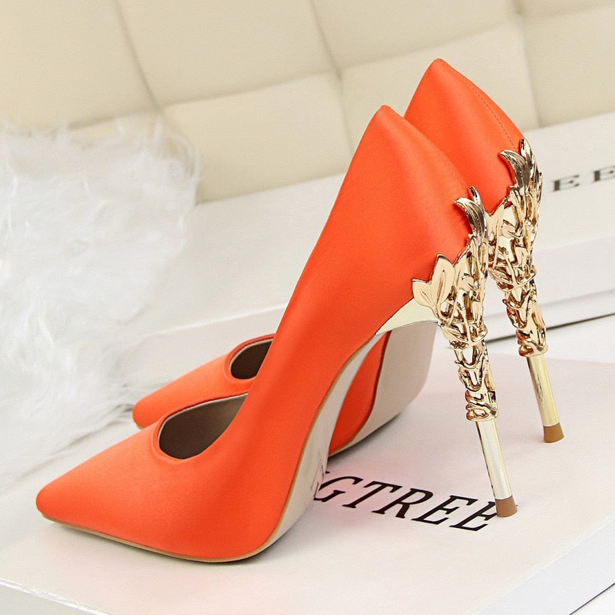 Elegant Metal Carved Heels Women Pumps 2019 High Quality Fashion Sexy Silk High Heels 13 Color /10cm Shoes Woman Wedding Shoes