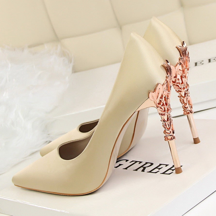 Elegant Metal Carved Heels Women Pumps 2019 High Quality Fashion Sexy Silk High Heels 13 Color /10cm Shoes Woman Wedding Shoes