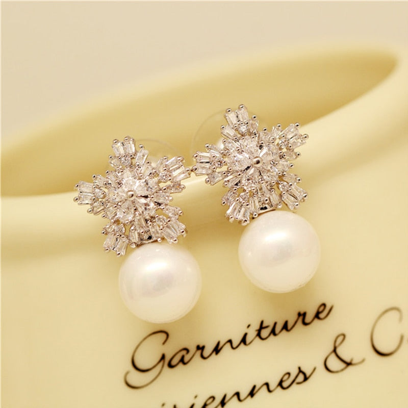 Pearl Earrings Woman Fashion Snowflake Crystal Earrings Charm Rhinestone Inlaid Jewelry Cute Earrings Couple Gifts Best Choice