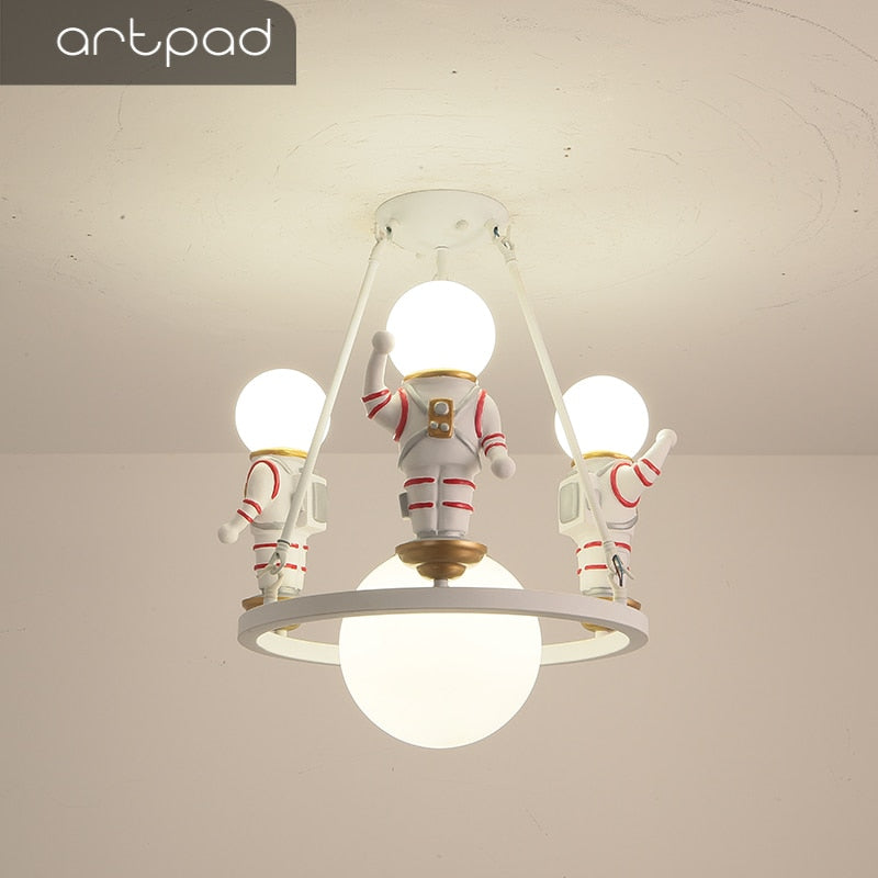 Minimalism White Astronaut Hanging Lamp Chandeliers E14 Ceiling Suspension Led Lamp for Children Boy Girl Room Light Decoration