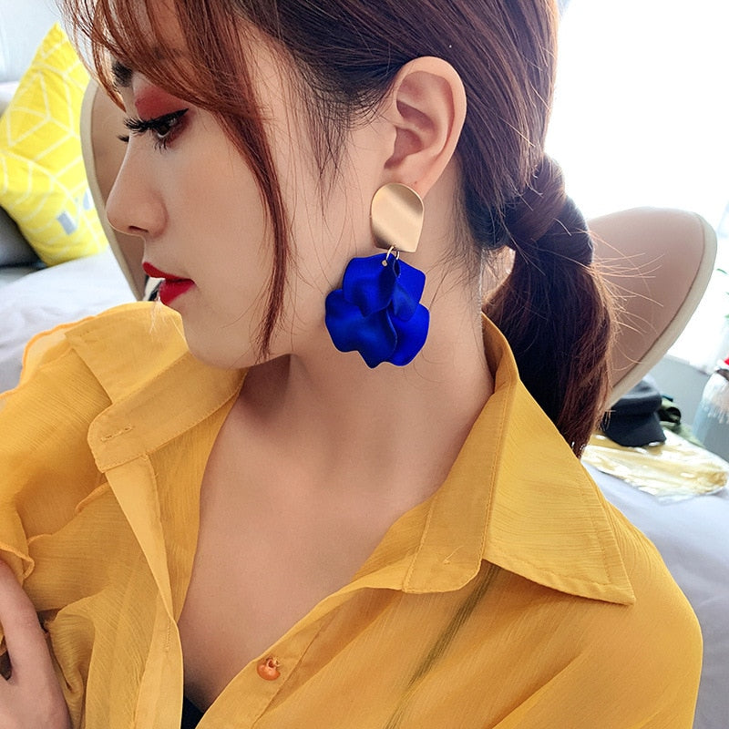 XIYANIKE 2019 New Arrival Vintage Women Dangle Earrings Sexy Rose Petal Long Tassel Earrings Female Korean Jewelry Red Earrings