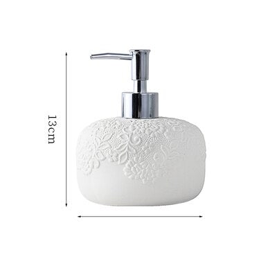 Exquisite lace ceramic bathroom four-piece suit couple wash set lotion bottle toothbrush holder soap dish bathroom supplies set