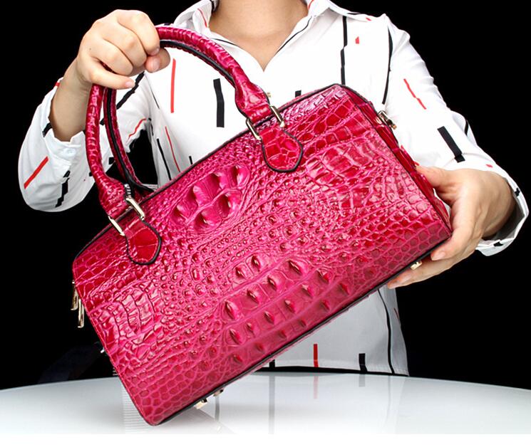 Luxury Designer Crocodile pattern leather female handbag leather shoulder bag fashion large capacity pillow bag female bag