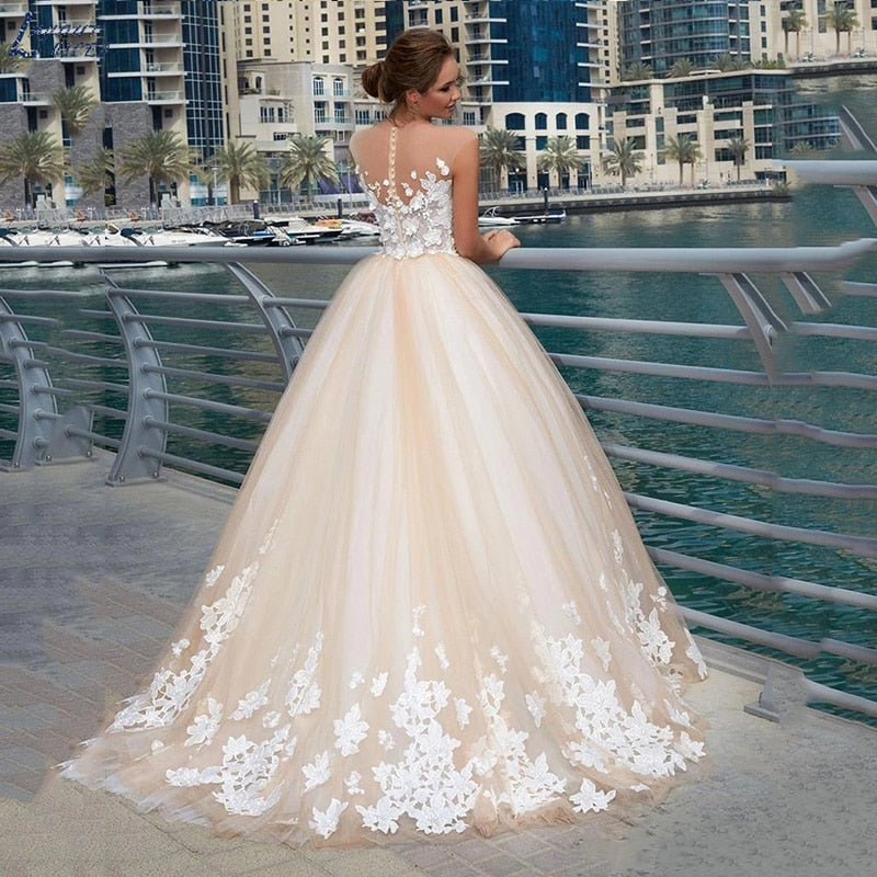 Champagne Tulle Appliques Ball Gown Wedding Dress Scoop Neck Illusion Bridal Gowns Bride свадебное платье Elegant Robe De Mariée