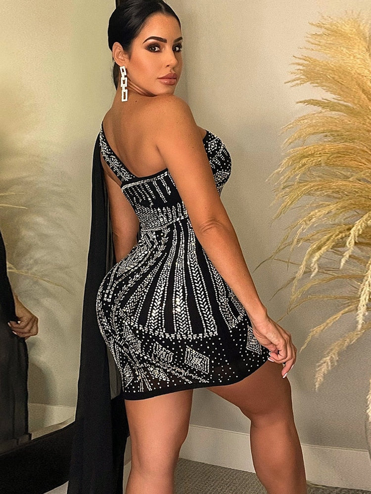 Kricesseen Chic Sexy Black Rhinestone Crystal Bodycon Dress Glam Women One Shoulder Bat Sleeve Mini Dress Clubwear Outfits