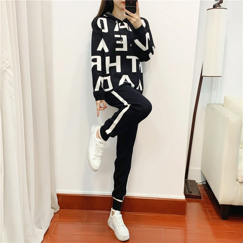 Fashion Autumn Women 2 Pieces Sets Casual Letter Print Patchwork Loose Knitted Sweater Sports Harlan Pants Suits Spring