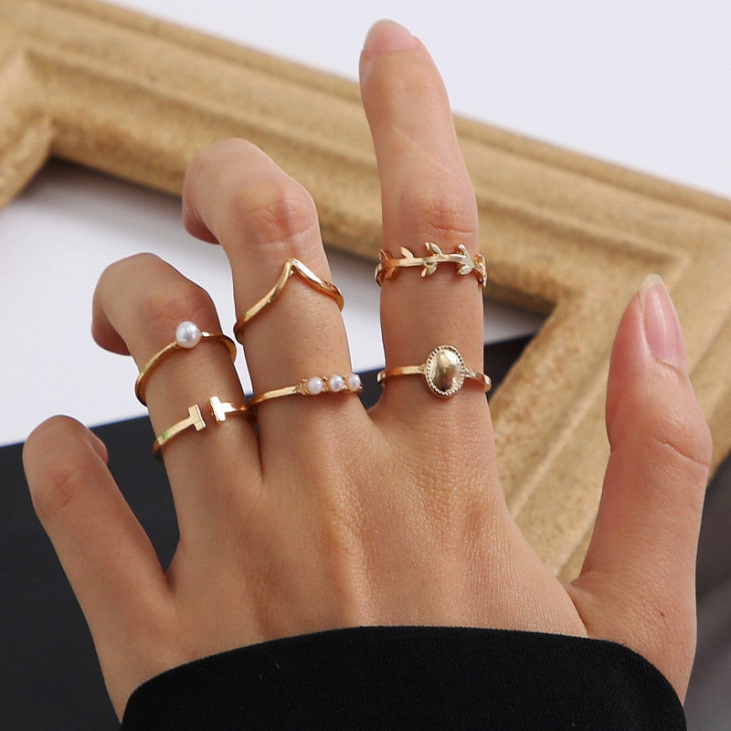 Boho Gold 22pcs Heart Rings Set For Women Vintage Geometric Cross Pearl Butterfly Finger Rings Women's 2022 Trendy Jewelry Gift