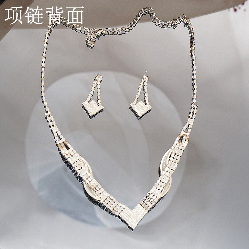 Bride Wedding Dress Necklace Earring Set Simple Full Diamond Super Flash Rhinestone Necklace Jewelry Advanced Accessories