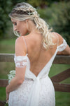 13962# Exquisite Sweep Train V-neck Spaghetti Straps Wedding Dress Elegant Appliques Lace Illusion Backless Sheath Bridal Gown