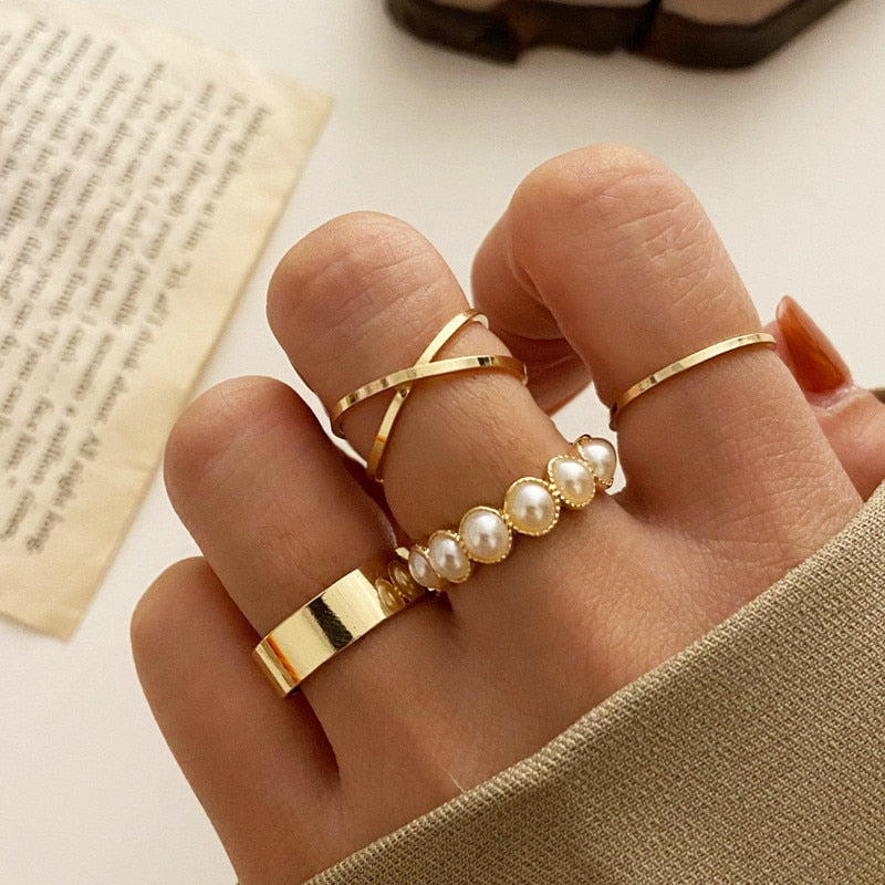 Boho Gold 22pcs Heart Rings Set For Women Vintage Geometric Cross Pearl Butterfly Finger Rings Women's 2022 Trendy Jewelry Gift