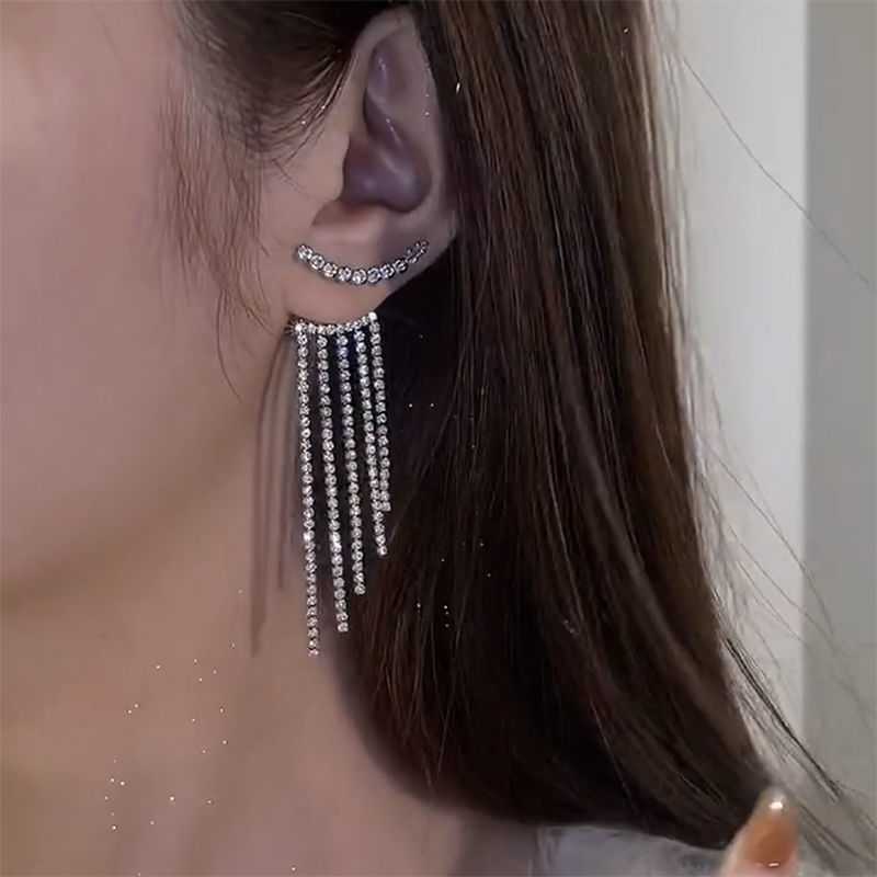 2022 New Rhinestone Long Tassel Earrings Ladies Fashion Pendant Earrings Exquisite Crystal Wedding Engagement Jewelry