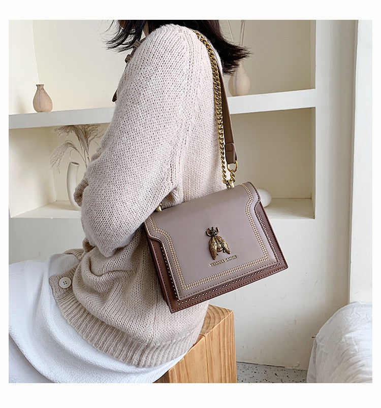 CGCBAG Luxury Brand Women Handbag 2022 New Retro Bee Female Shoulder Bag Simple High Quality Leather Designer Crossbody Bags