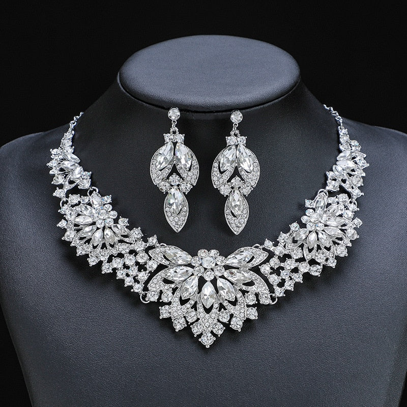 Luxury Exquisite Green Crystal Leaf Dubai Jewelry Sets For Women Wedding Party Jewelry Accessories Stud Earrings & Necklace Gift