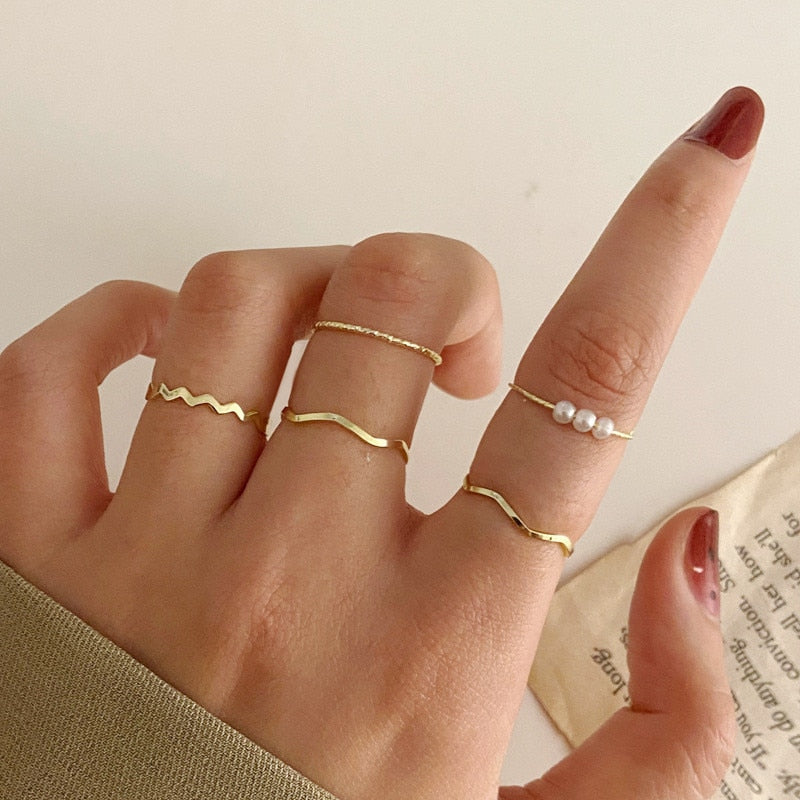 Boho Gold 22pcs Heart Rings Set For Women Vintage Geometric Cross Pearl Butterfly Finger Rings Women's 2022 Trendy Jewelry Gift