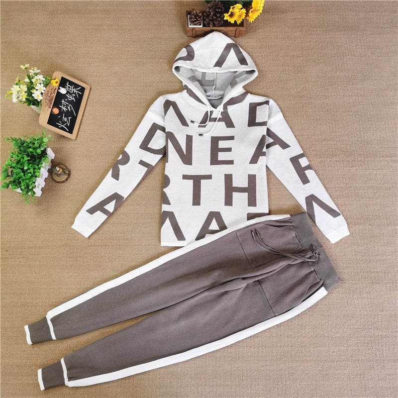 Fashion Autumn Women 2 Pieces Sets Casual Letter Print Patchwork Loose Knitted Sweater Sports Harlan Pants Suits Spring