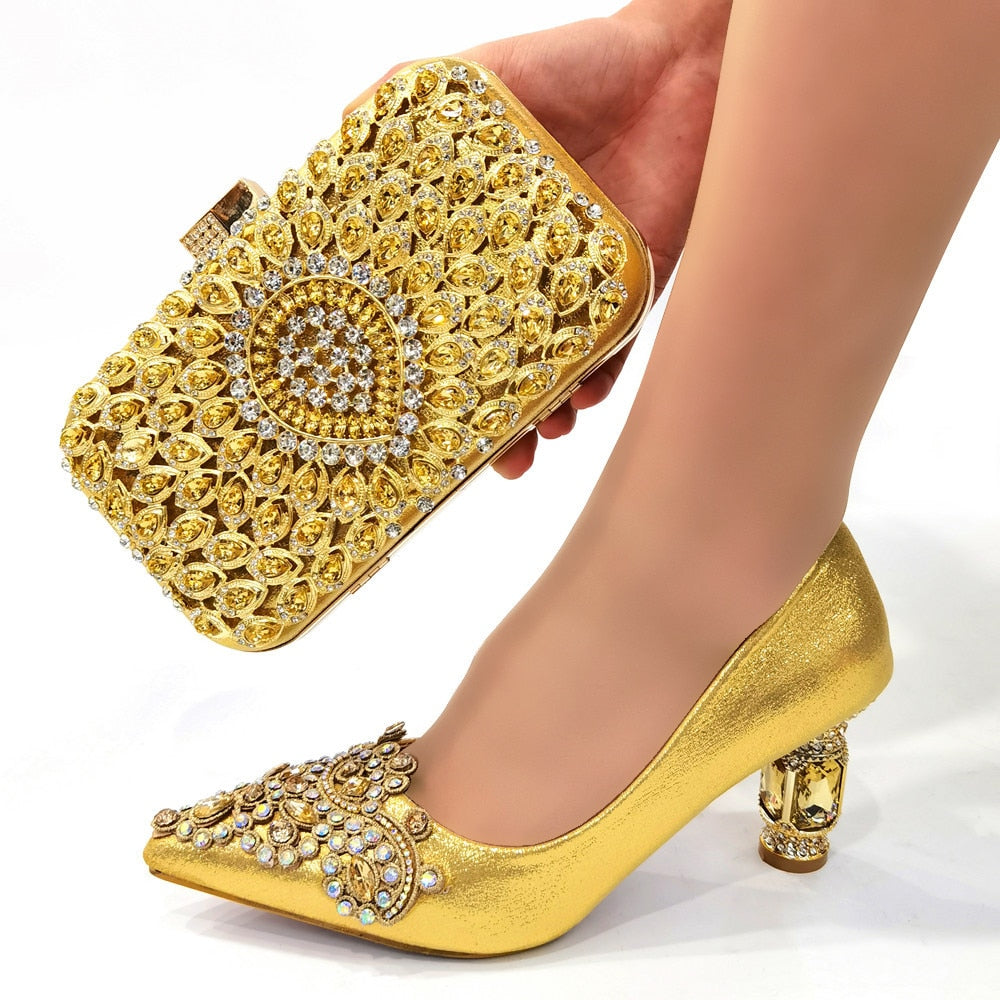 2022 Italian Design Women's Catwalk Shoes Designer Heels Pointed Rhinestone Embroidered Wedding Party Shoes and Bag Set