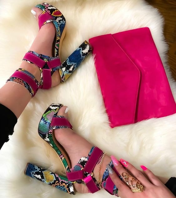 2020 Women Platform Sandals Open Toe Cut Out High Heels Shoes Hook-and-Loop Ankle Strap Sexy Stiletto Shoes Buckle Decor Sandals