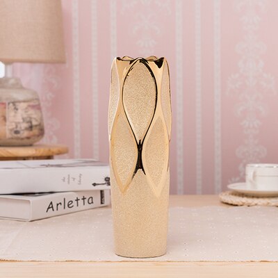 Baroque Luxury Resplendent Vase Gilded Flower Holder Resin Ceramic Flower Vase Decorative Vases Golden Decoration Plated Vase